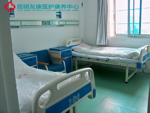 昆明友康养老院医疗床昆明养老院的住宿费,有多人间,双人间,单人间及