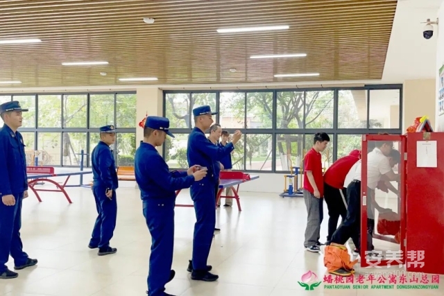 五级养老机构蟠桃园老年公寓：以练为战，守护长者安全防线！5