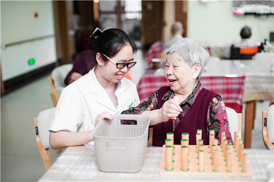 护理课堂｜长沙养老院如何定义护理，这次我们展开讲一讲  