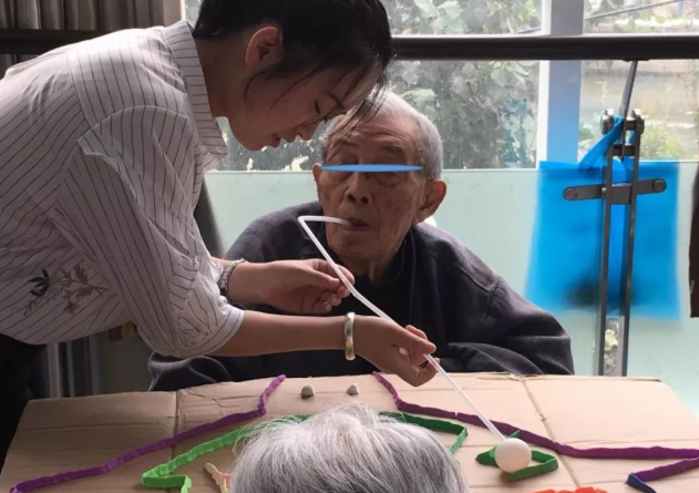 东巾讲康复｜养老院老年小组活动设计 