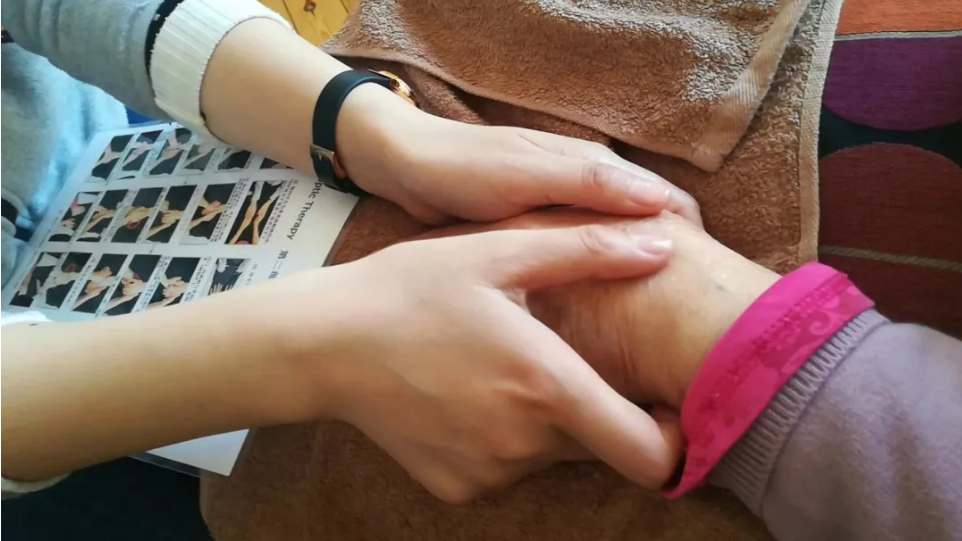 认知症专栏丨小马对认知症（老年痴呆）家属有话说