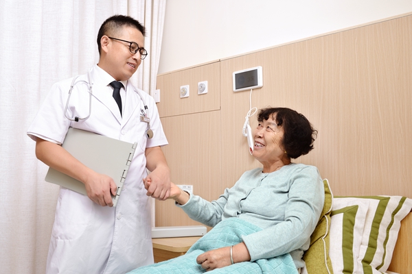 亲睦家课堂丨关注老年人高尿酸和痛风风险