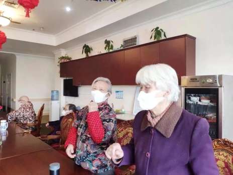 武汉封城后，我们一直跟踪了这家入住550位老人的大型养老机构，目前没有任何疑似病情出现