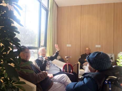 养老院里夕阳无限好  晚霞别样红