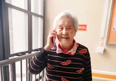 探望许奶奶：多少懂事的父母，其实在等儿女偶尔一次回头？