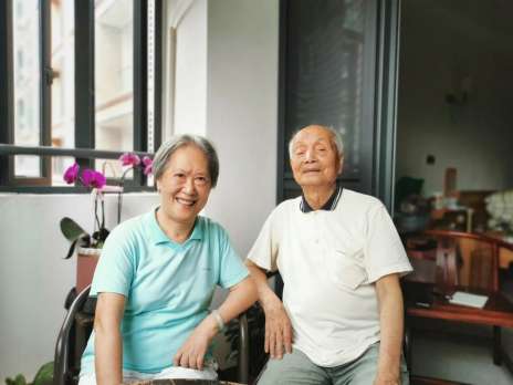 探望陈爷爷贤伉俪：时光不负情深，有你安然无恙