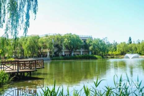 北京有哪些养老院建在公园里？收费如何？看看这些公园里的养老院吧