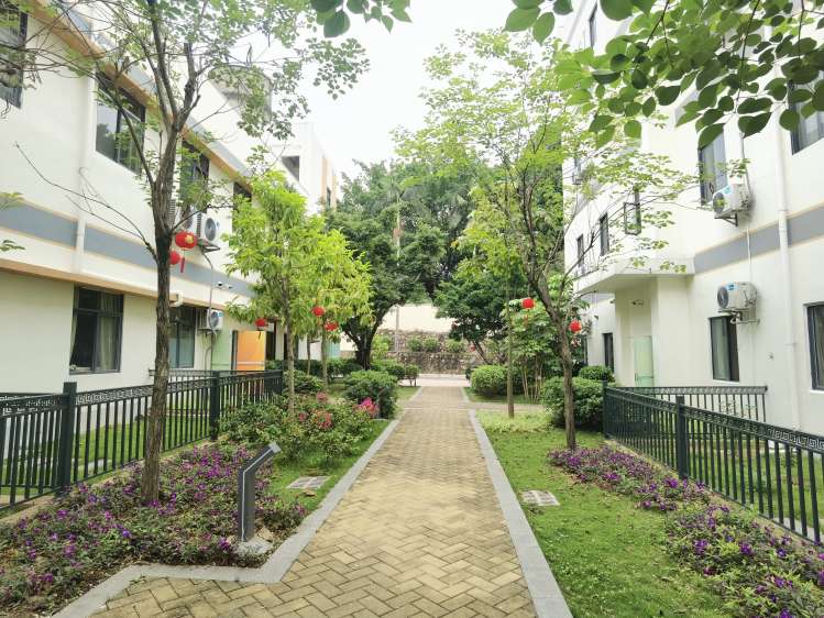 湖北省武汉市青山区白玉山街君安养老院