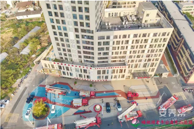 赣州市南康区蟠桃园老年公寓联合消防部门开展实战效能拉动演练1 赣州市南康区蟠桃园老年公寓联合消防部门开展实战效能拉动演练1