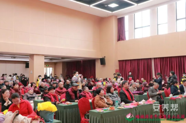 五级养老机构赣州市南康区蟠桃园老年公寓举办长者年会2