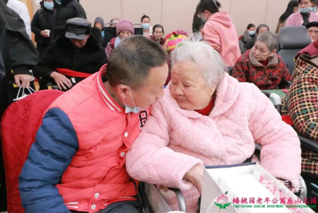 五级养老机构赣州市南康区蟠桃园老年公寓举办长者年会3