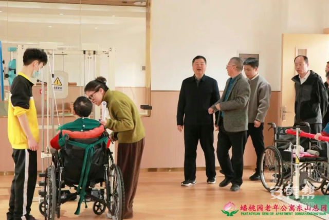 安徽省黄山市民盟调研组莅临南康区蟠桃园老年公寓开展养老服务工作调研2