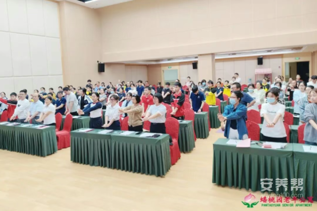 五星级机构：赣州市南康区蟠桃园老年公寓开展应急救护培训4