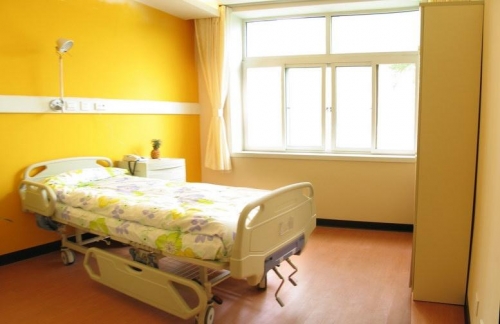 北京朝阳区英智康复老年护理中心房间图片