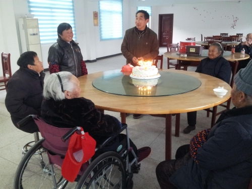安庆市怀宁双七颐养中心老人图片