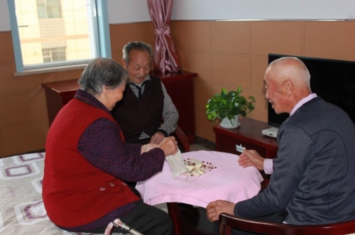 延安市宝塔区慧泽老年服务中心老人图片