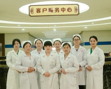 深圳复亚医院老年护养院护工图片