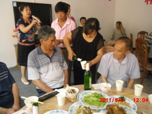 北京友情互助寄宿中心老人图片