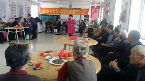 幸福家园养老院老人图片