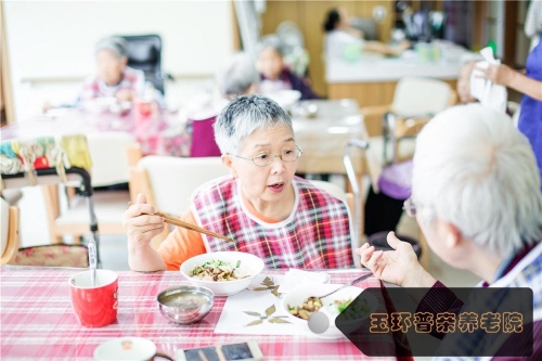 玉环市普亲龙溪老年养护中心老人图片