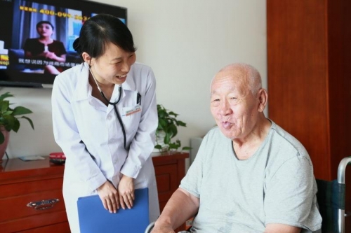 北京市门头沟区爱暮家老年养护中心服务图片