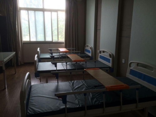 许昌半岛老年养护中心房间图片