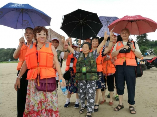 湖南神鹤老年公寓老人图片