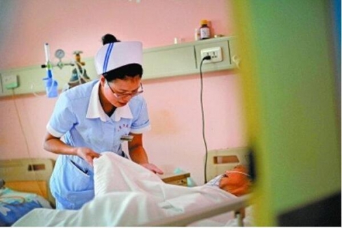 北京颐养之家失能老人护理中心服务图片