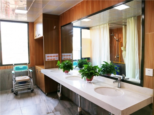 湘潭市普亲高岭老年养护中心房间图片