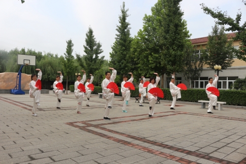 北京市房山区国爱老年人服务中心老人图片
