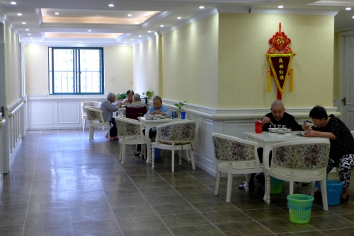上海快乐之家养护院老人图片