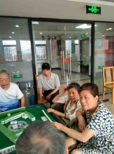 上海金悦养老院老人图片