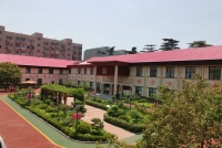 郑州爱睦家护理院外景图片