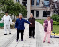 遵义市爱心彩虹养老院老人图片