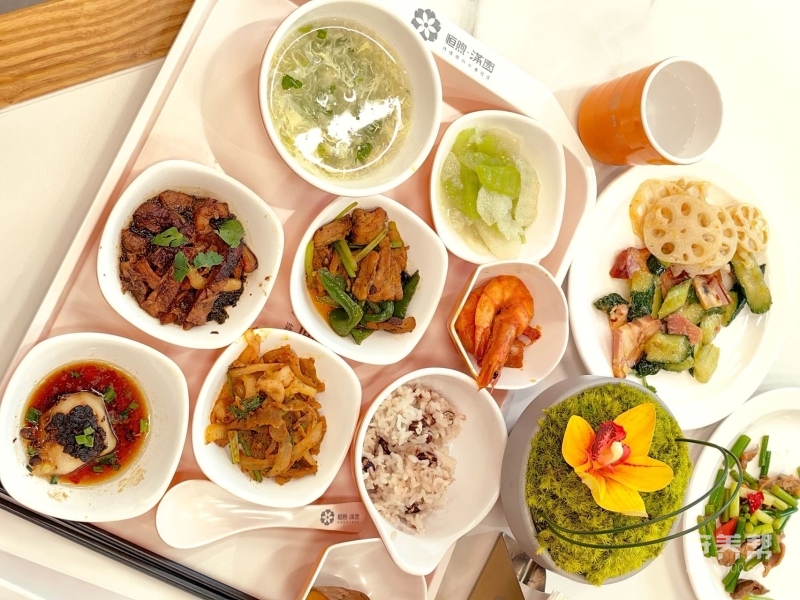 恒煦·满园持续照料长者社区 餐饮与房型实拍