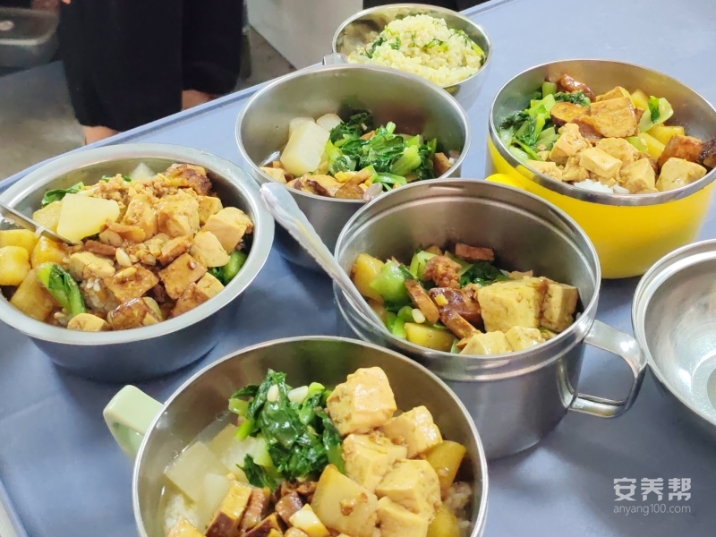 盘龙城福康养老院 餐饮与房型实拍