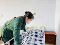 益寿光年·莱芜颐养中心护工图片